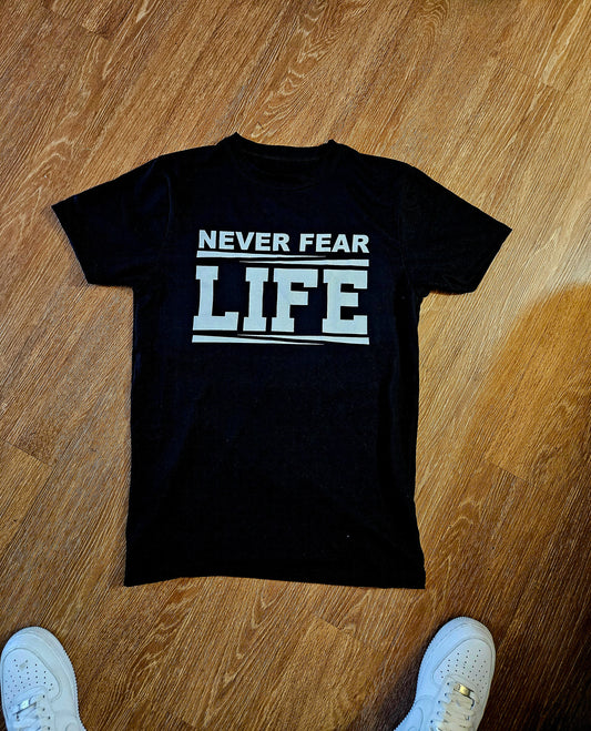 short sleeve black T-shirt